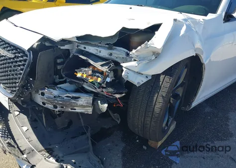 2021 Chrysler 300 300S из США, поврежденный, VIN 2C3CCABG5MH634219